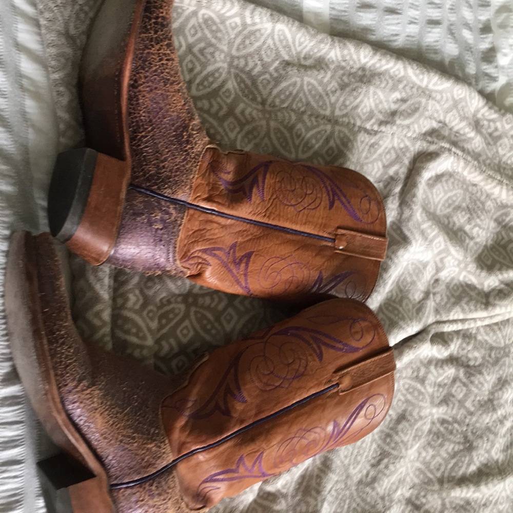 Lucchese 1883
